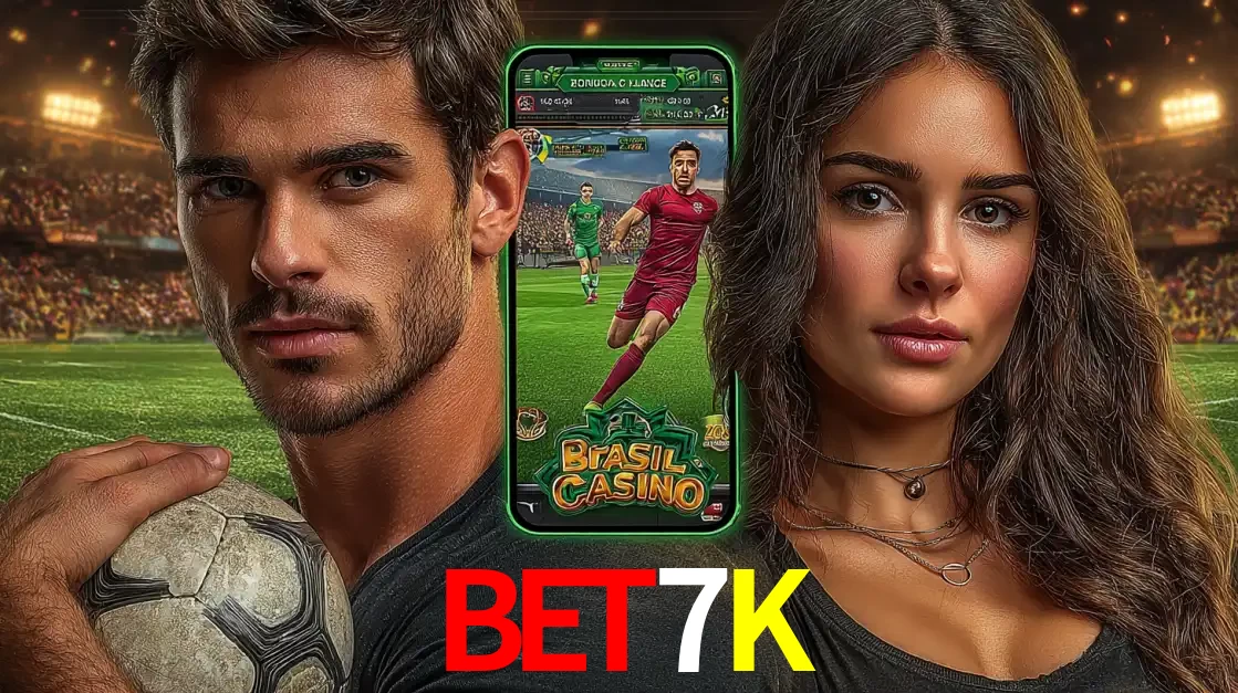 Homem segurando uma bola de futebol e uma mulher ao lado de um smartphone exibindo o jogo de apostas esportivas da BET7K. Faça seu palpite no cassino online.